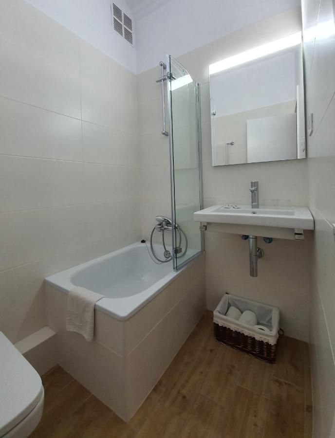 Hostal Canigo El Pont de Suert Esterno foto